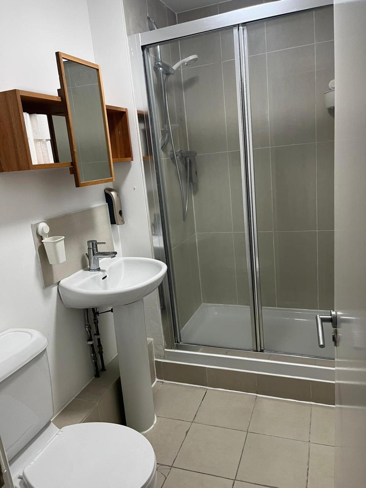 Westciti Chatsworth Road Apartments Кройдон Екстер'єр фото